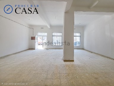 Arrendamento de espaço comercial na Rua Aurélia de Sousa, 11
