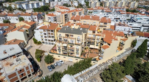 Apartamento T3 à venda na Rua de Santo Amaro