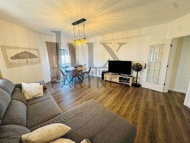 Apartamento T2 à venda na Avenida Dom João VI