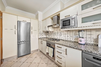 Apartamento T2 à venda no Centro de Guia