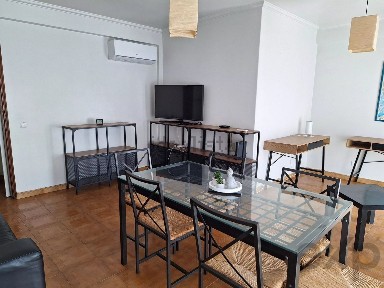 Apartamento T3 à venda na Rua Primeiro de Dezembro