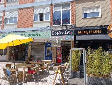 Negócio para trespasse na Praça da Liberdade, 9