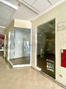 Arrendamento de espaço comercial na Avenida da Fundação