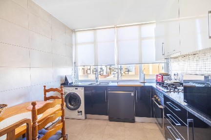 Apartamento T3 à venda na Avenida Dom João VI
