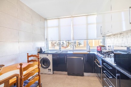 Apartamento T3 à venda na Avenida Dom João VI