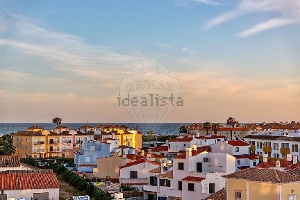 Apartamento T2 à venda na Rua da Quinta do Romão