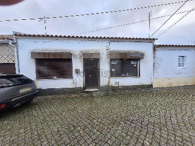 Benavila, Rua Latino Coelho