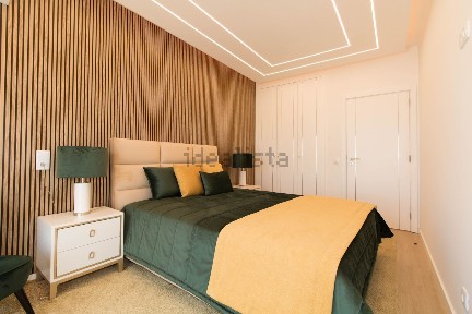 Apartamento T3 à venda na Avenida Infante de Sagres, 143