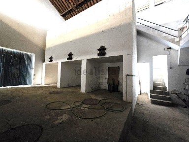 Armazém à venda em São João Batista
