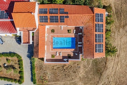 Espaço comercial à venda no Largo Barreto Caldeira, 8