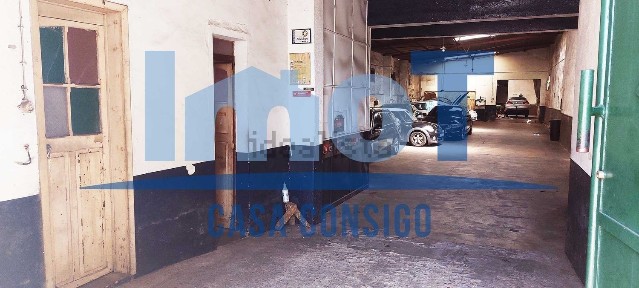 Espaço comercial à venda na Avenida Manuel Pires Filipe, 22