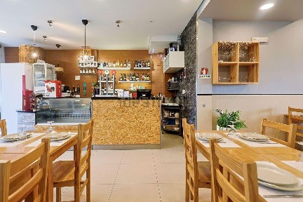 Negócio para trespasse na Praça Vale do Tojeiro, 4
