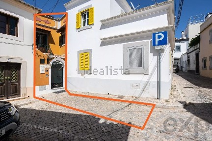 Apartamento T3 à venda na Rua das Cruzes s/n