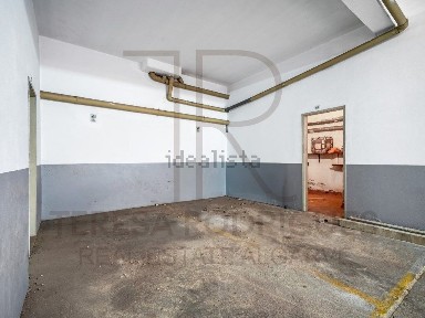 Apartamento T2 à venda na Avenida Infante de Sagres
