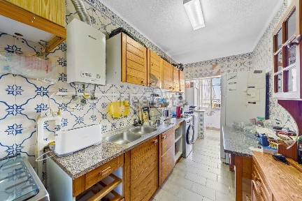Apartamento T3 à venda na Rua do Fojo