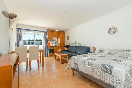 Apartamento T0 à venda na Rua da Nora Branca