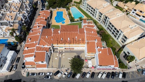 Apartamento T1 à venda na Rua Mouzinho de Albuquerque, 5