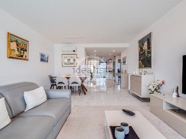 Apartamento T2 à venda em Correeira