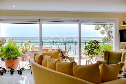 Apartamento T7 à venda na Avenida da República