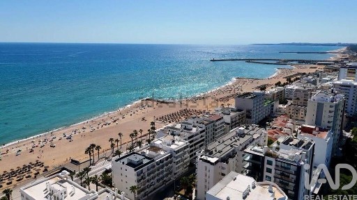 Apartamento T2 à venda em Praia de Quarteira