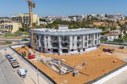 Apartamento T3 à venda na Rua Fernão Vilarinho, 11