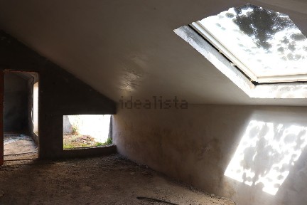 Armazém à venda na Rua de Gualdim Pais, 2