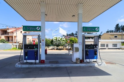Espaço comercial à venda na Rua Principal