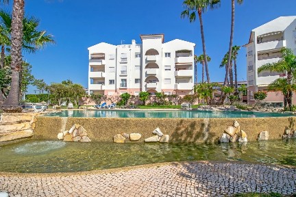 Apartamento T2 à venda no Largo da República