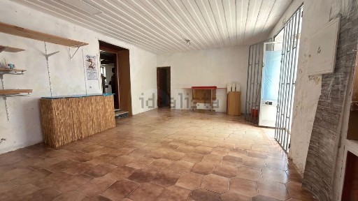 Espaço comercial à venda na Rua Dom Afonso Henriques