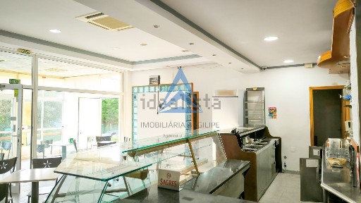 Espaço comercial ou armazém à venda em Vila Nova da Barquinha