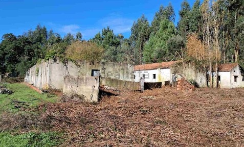 Armazém à venda em Casal da Longra