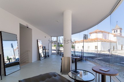 Espaço comercial à venda na Rua Condessa de Murça, 36