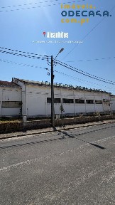 Armazém à venda em Alcanhões