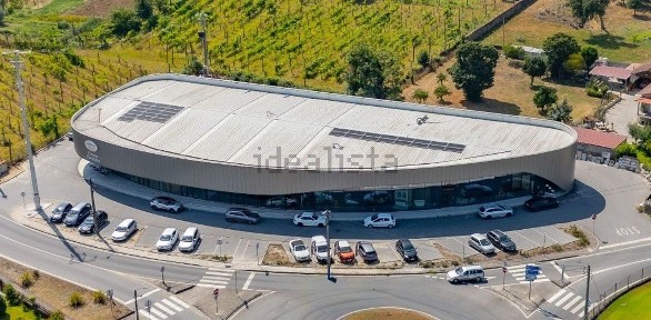 Armazém à venda na Avenida de Rendufe s/n