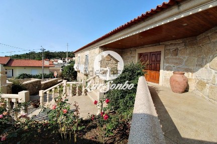Espaço comercial à venda em Milhazes - Vilar de Figos - Faria