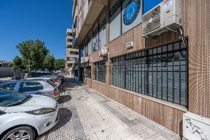 Espaço comercial à venda em São José de São Lázaro e São João do Souto