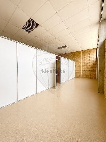 Espaço comercial à venda na Rua Pinhel