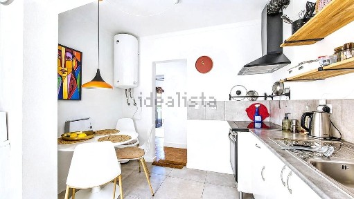 Apartamento T2 à venda na Rua Padre Filipe