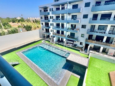 Apartamento T3 à venda no Azinhaga da Patinha