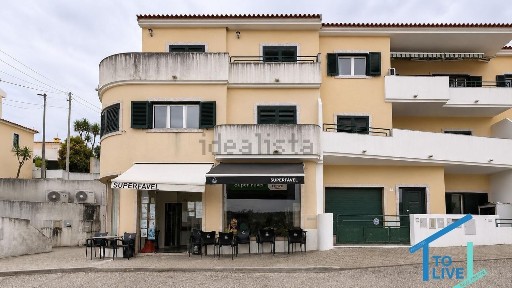 Supermercado à venda em Junceira
