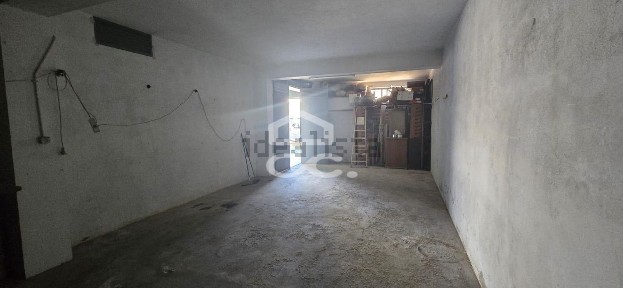 Armazém à venda em São Cristóvão (Selho)