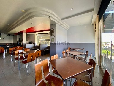 Espaço comercial à venda na Rua das Rosas s/n