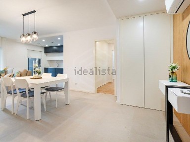 Apartamento T2 à venda na Rua de Angola, 1