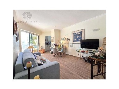 Apartamento T1 à venda na Avenida Tivoli