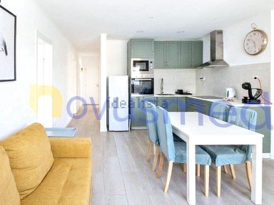 Apartamento T2 à venda na Rua 5 de Outubro