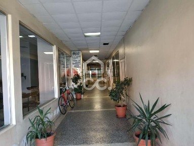 Espaço comercial à venda em Riba de Ave
