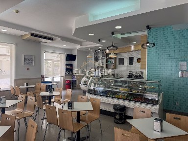 Espaço comercial à venda na Rua Doutor Mário Soares, 38