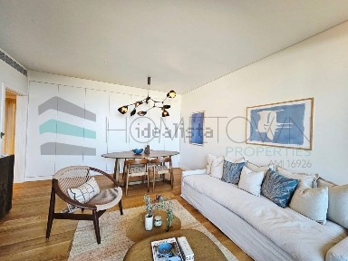 Apartamento T2 à venda na Rua do Forte Novo