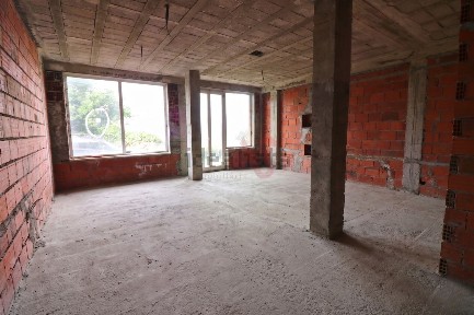 Espaço comercial à venda na Rua da Vista Alegre, 13