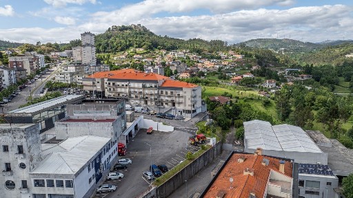 Espaço comercial à venda na Rua Engenheiro Albino da Silva